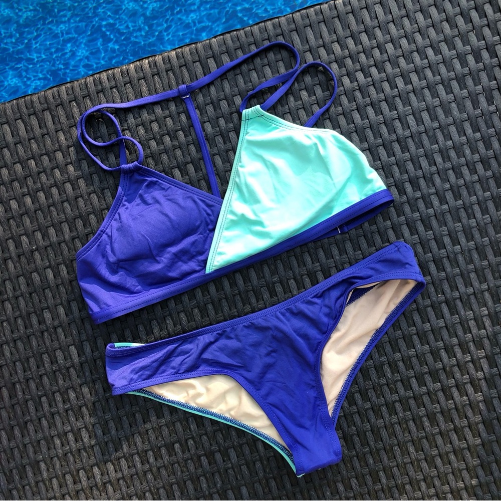 🌴 🤯2/$20! Color-block bikini! - Picture 2 of 9